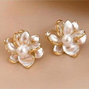 Enamel CAMELLIA Earrings 18K Gold plated white 925 silver stud womens jewelry